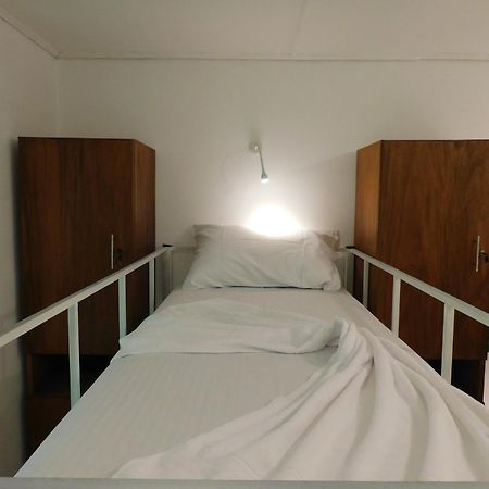 Kutumbaya Apartment Anuradhapura Ngoại thất bức ảnh