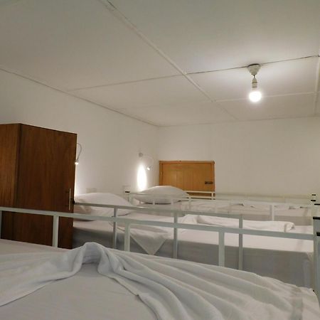 Kutumbaya Apartment Anuradhapura Ngoại thất bức ảnh