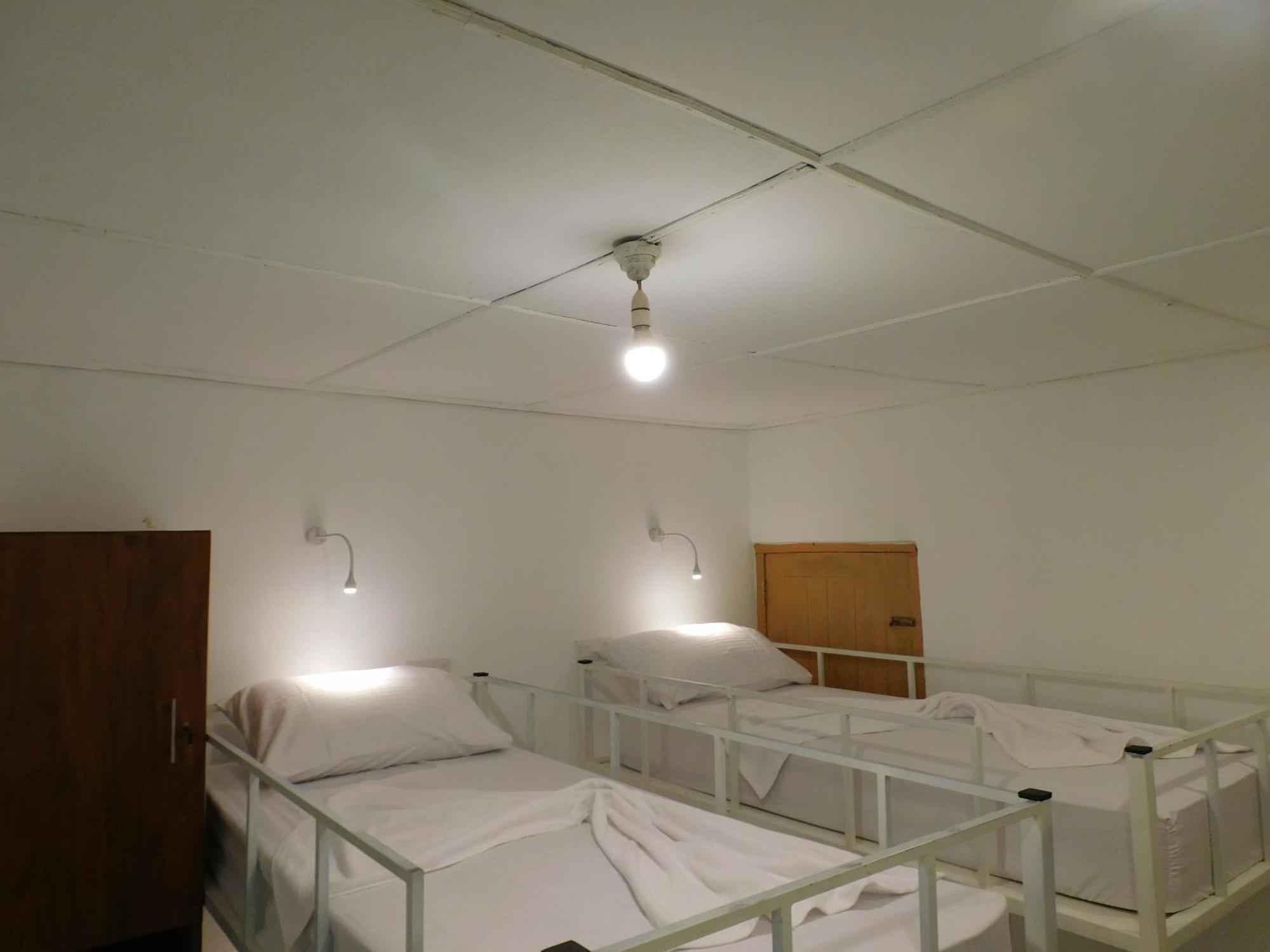 Kutumbaya Apartment Anuradhapura Ngoại thất bức ảnh
