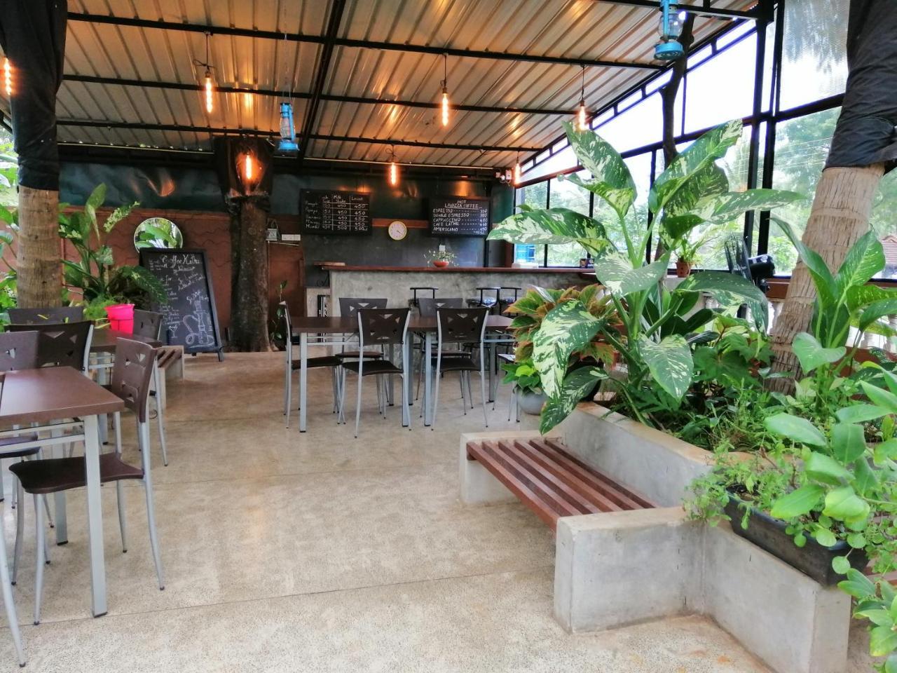 Kutumbaya Apartment Anuradhapura Ngoại thất bức ảnh